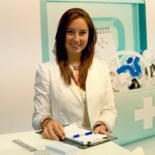 Sophie arbeitet als Social Media Betreuung während der Messe auf der Messe