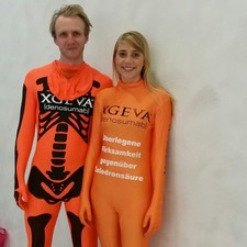 Michael arbeitet als Promotion in einem Morphsuit auf dem deutschen Schmerz- und Palliativ-Tag auf der Messe