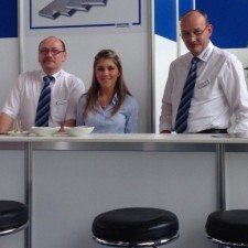 Irina arbeitet als Messehostess auf der Messe