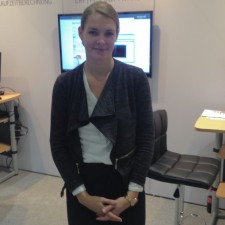 Claudia bei der Arbeit
