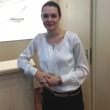 Claudia arbeitet als Messehostess auf der Messe