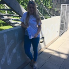 Kira bei der Arbeit