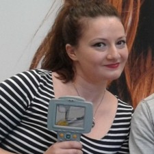 Raluca bei der Arbeit