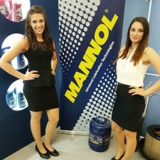 Nadine arbeitet als Messehostess auf der Messe
