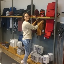 Nevena bei der Arbeit