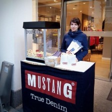 Anna bei der Arbeit