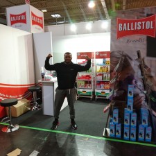Mike arbeitet als Eventhelfer auf der Messe