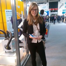 Christiane arbeitet als Sales assistant auf der Messe