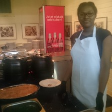 Ines Laetitia bei der Arbeit