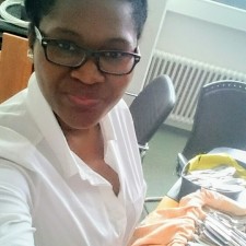 Ines Laetitia bei der Arbeit
