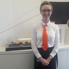 Larisa bei der Arbeit