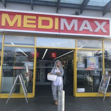 Sabrina bei der Arbeit