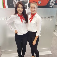 Sadaf arbeitet als Messehostess auf der Messe