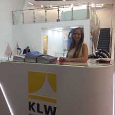 Saskia arbeitet als Exhibition hostess & waitress auf der Messe