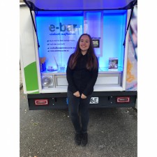 Tanja bei der Arbeit