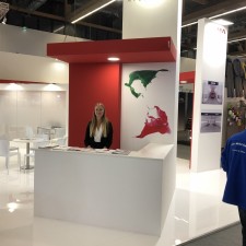 Louisa arbeitet als Messehostess /Modelhostess auf der Messe
