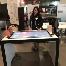 Carolin Kim bei der Arbeit