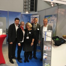 Yannick arbeitet als Promoter auf der Messe