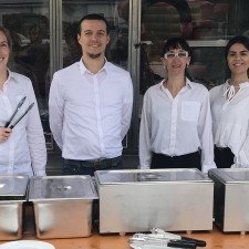 Gizem bei der Arbeit