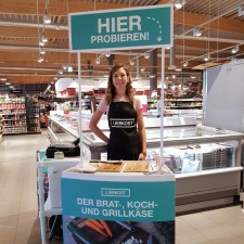 Sarah bei der Arbeit