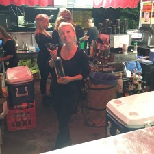Sara bei der Arbeit