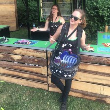 Sarah bei der Arbeit