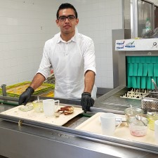Nestor Daniel bei der Arbeit