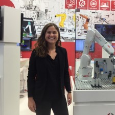 Juliane arbeitet als Messehostess auf der Messe
