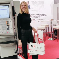 Leonie bei der Arbeit