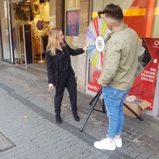 Angelika bei der Arbeit