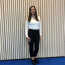 Tamara arbeitet als Servicekraft auf der Messe