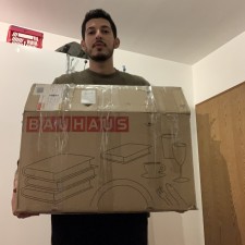 Akram bei der Arbeit