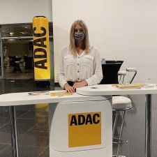 Mara bei der Arbeit